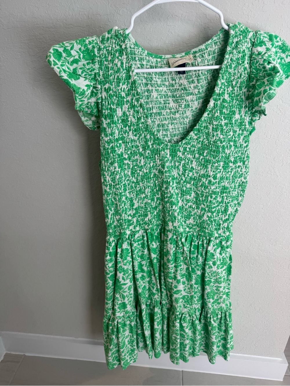 Universal Thread Green Floral Smocked V-Neck Mini Dress
